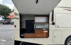 Thumbnail Photo 3 for 2017 Winnebago Vista 29VE
