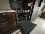 Thumbnail Photo 6 for 2017 Winnebago Voyage