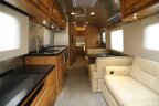 Thumbnail Photo 2 for 2018 Airstream Classic