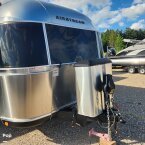Thumbnail Photo 4 for 2018 Airstream Classic