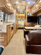 Thumbnail Photo 3 for 2018 Airstream Classic