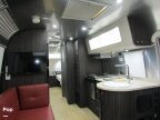 Thumbnail Photo 3 for 2018 Airstream International