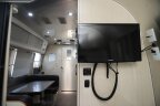 Thumbnail Photo 3 for 2018 Airstream International Serenity