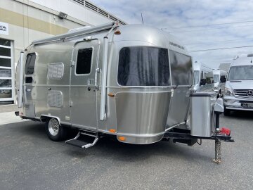 2018 Airstream Tommy Bahama