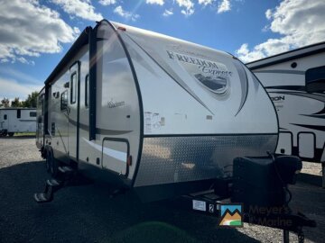 2018 Coachmen Freedom Express 31SE