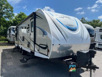 2018 Coachmen Freedom Express 287BHDS