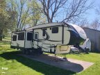 Thumbnail Photo 4 for 2018 Dutchmen Denali