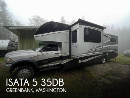 Photo 1 for 2018 Dynamax Isata
