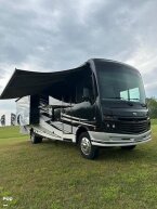 Thumbnail Photo 6 for 2018 Fleetwood Bounder 36H