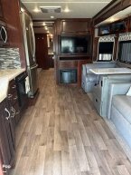 Thumbnail Photo 3 for 2018 Fleetwood Bounder 36H