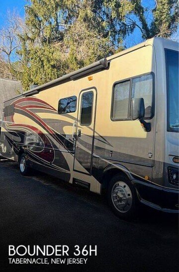 2018 Fleetwood Bounder 36H