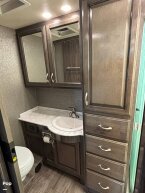 Thumbnail Photo 6 for 2018 Fleetwood Bounder 35K