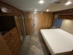 Thumbnail Photo 4 for 2018 Fleetwood Bounder 36H