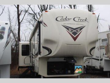 2018 Forest River Cedar Creek