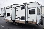 Thumbnail Photo 4 for 2018 Forest River Flagstaff