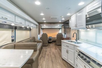 2018 Forest River Legacy 38C