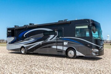 2018 Forest River Legacy 38C