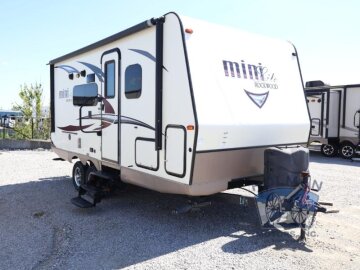 2018 Forest River Rockwood 2104S