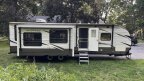 Thumbnail Photo 3 for 2018 Forest River Wildwood 27REI