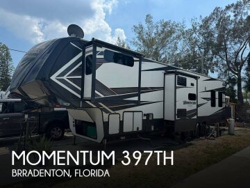 2018 Grand Design Momentum