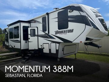 2018 Grand Design Momentum