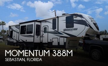2018 Grand Design Momentum