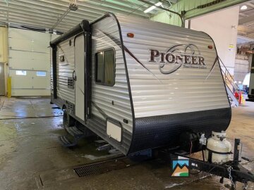 2018 Heartland Pioneer