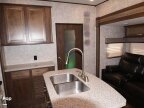 Thumbnail Photo 4 for 2018 Highland Ridge Highlander 31RGR