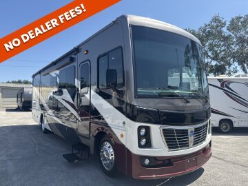 2018 Holiday Rambler Vacationer 35P