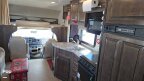 Thumbnail Photo 5 for 2018 JAYCO Greyhawk