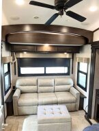 Thumbnail Photo 3 for 2018 JAYCO North Point