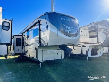 2018 JAYCO Pinnacle
