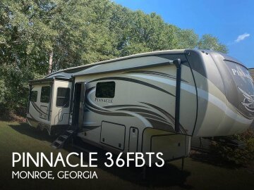 2018 JAYCO Pinnacle