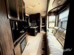 Thumbnail Photo 4 for 2018 JAYCO Seismic