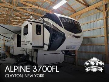 2018 Keystone Alpine 3700FL