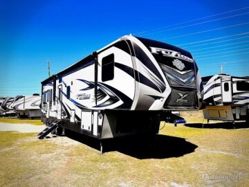 2018 Keystone Fuzion 369