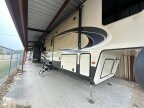 Thumbnail Photo 3 for 2018 Keystone Montana