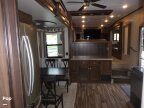 Thumbnail Photo 6 for 2018 Keystone Montana