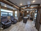 Thumbnail Photo 5 for 2018 Keystone Montana
