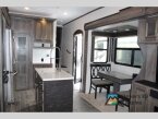 Thumbnail Photo 6 for 2018 Keystone Montana
