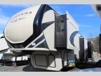 Thumbnail Photo 2 for 2018 Keystone Montana
