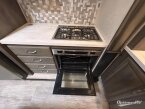 Thumbnail Photo 4 for 2018 Keystone Montana 3731FL