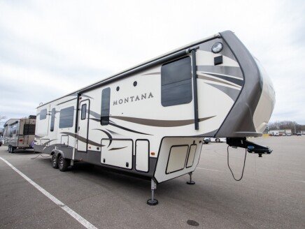 Photo 1 for 2018 Keystone Montana 3791RD