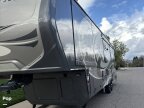 Thumbnail Photo 4 for 2018 Keystone Montana