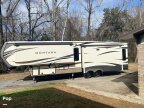 Thumbnail Photo 2 for 2018 Keystone Montana 3721RL