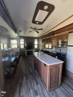 Thumbnail Photo 1 for 2018 Keystone Montana