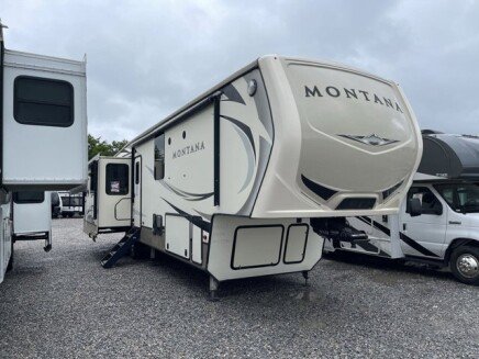 Photo 1 for 2018 Keystone Montana