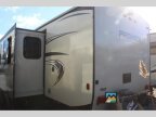 Thumbnail Photo 3 for 2018 Keystone Premier
