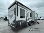 Thumbnail Photo 2 for 2018 Keystone Raptor