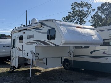 2018 Lance Model 1172
